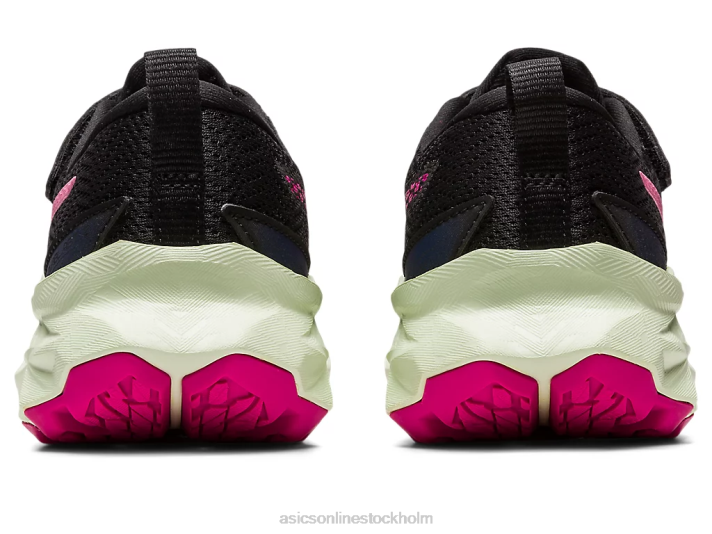 Asics novablast 2 förskola barn D6D04225 svart/frukt punch