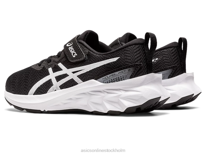 Asics novablast 2 förskola barn D6D04417 svart vit